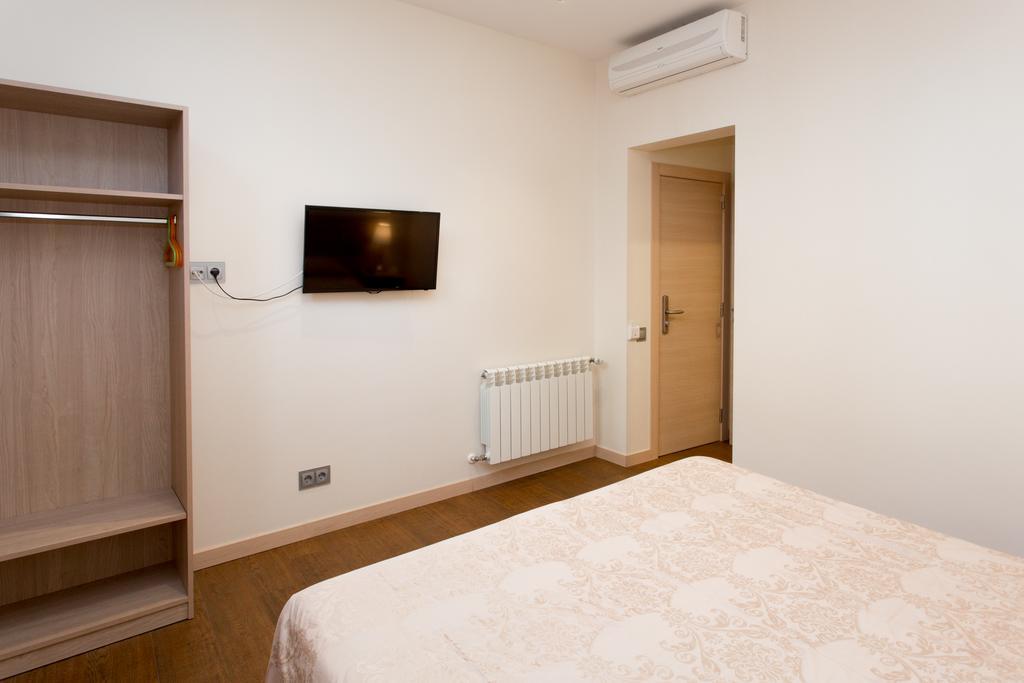 Hostal Excellence Barcelona Bagian luar foto